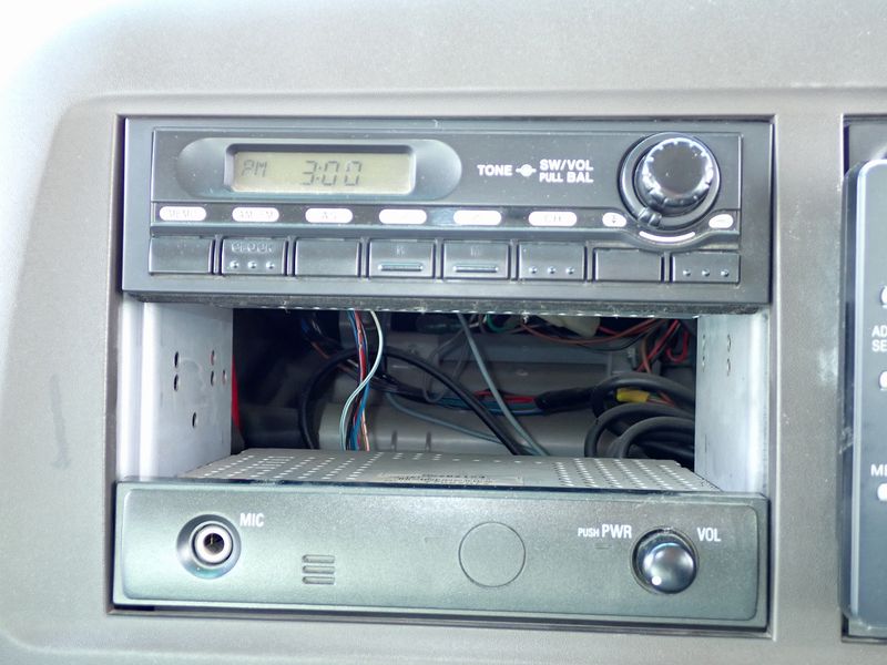 2007 Mitsubishi Rosa PDG-BE63DG (UW-6a98d869c3e9f)[32]