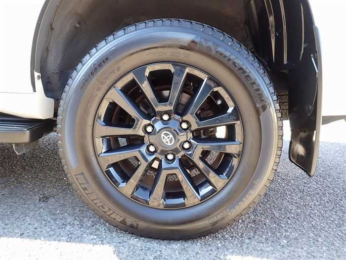 2021 Toyota Land Cruiser Prado 3BA-TRJ150W (UW-6a98d86aa9e7d)[8]