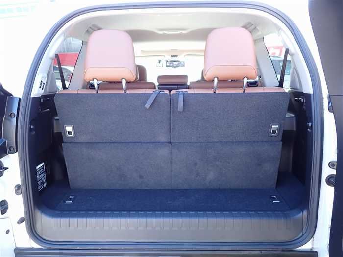 2021 Toyota Land Cruiser Prado 3BA-TRJ150W (UW-6a98d86aa9e7d)[14]