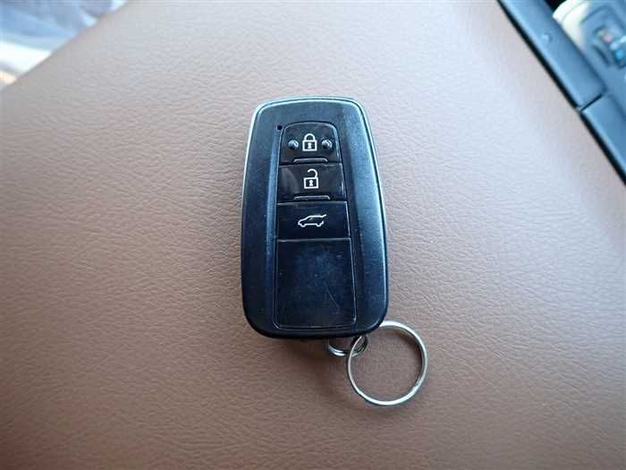 2021 Toyota Land Cruiser Prado 3BA-TRJ150W (UW-6a98d86aa9e7d)[23]