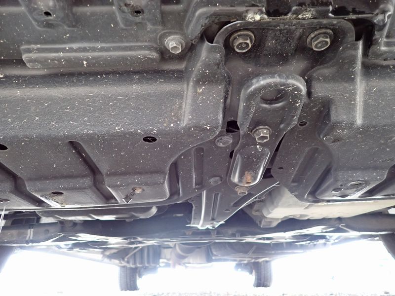 2009 Toyota Voxy DBA-ZRR70W (UW-6a98d86bb1128)[13]