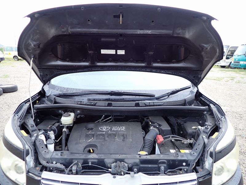 2009 Toyota Voxy DBA-ZRR70W (UW-6a98d86bb1128)[42]