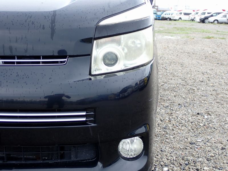 2009 Toyota Voxy DBA-ZRR70W (UW-6a98d86bb1128)[34]