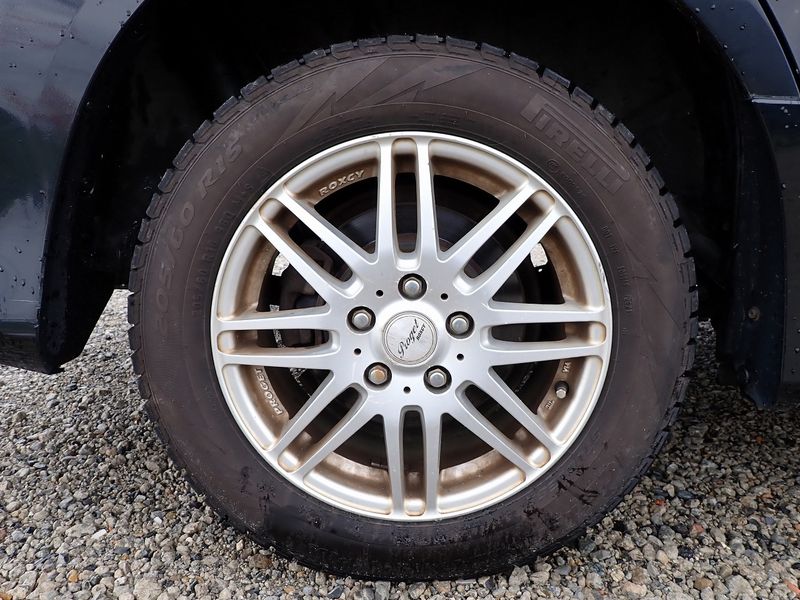 2009 Toyota Voxy DBA-ZRR70W (UW-6a98d86bb1128)[10]