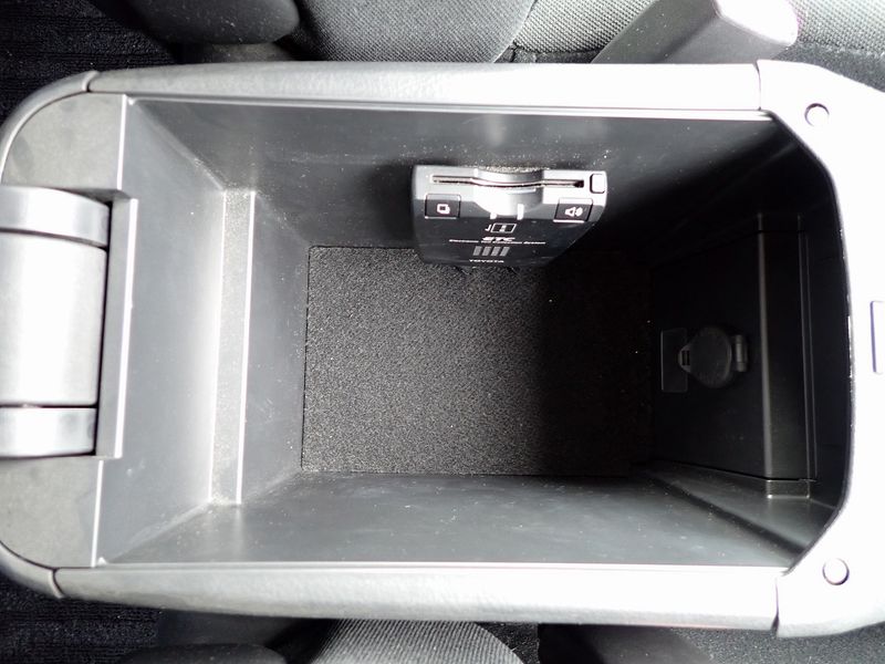 2011 Toyota Vanguard DBA-ACA38W (UW-6a98d86d186f8)[30]