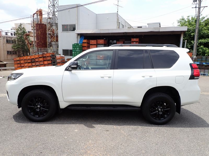 2022 Toyota Land Cruiser Prado 3DA-GDJ150W (UW-6a98d86faca67)[4]