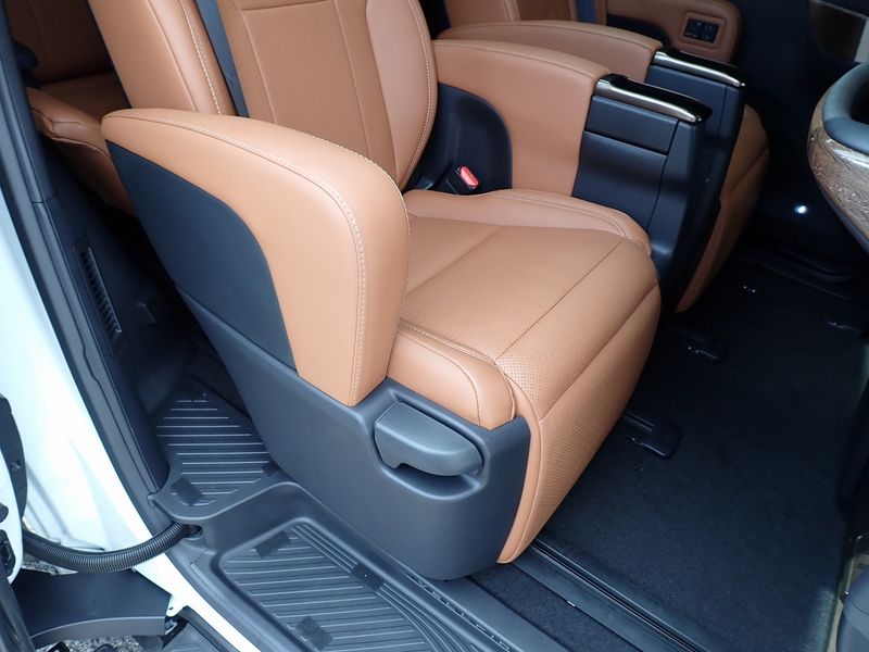 2025 Toyota Vellfire 6AA-AAHH40W (UW-6a98d86fc91f2)[30]