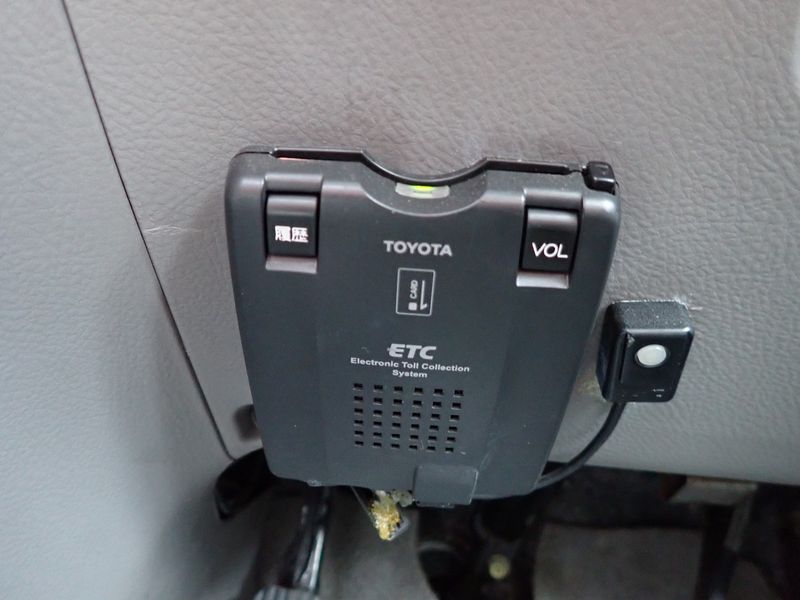2005 Toyota Alphard CBA-ANH10W (UW-6a98d870bad77)[34]
