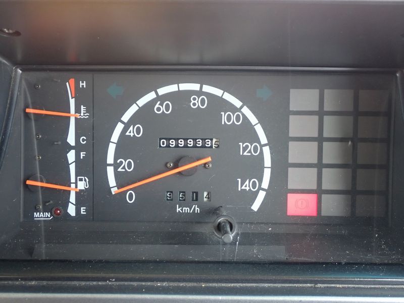 1988 Toyota Coaster P-HB31 (UW-6a98d871501c8)[32]