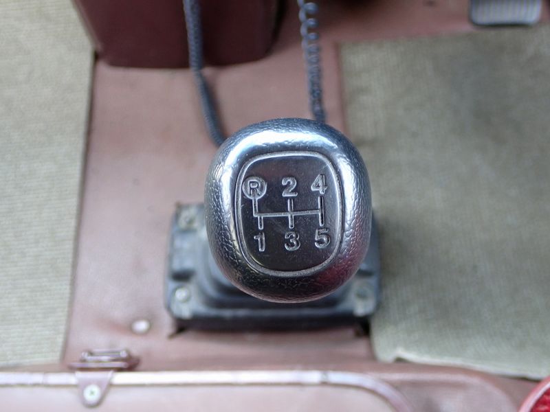 1988 Toyota Coaster P-HB31 (UW-6a98d871501c8)[39]