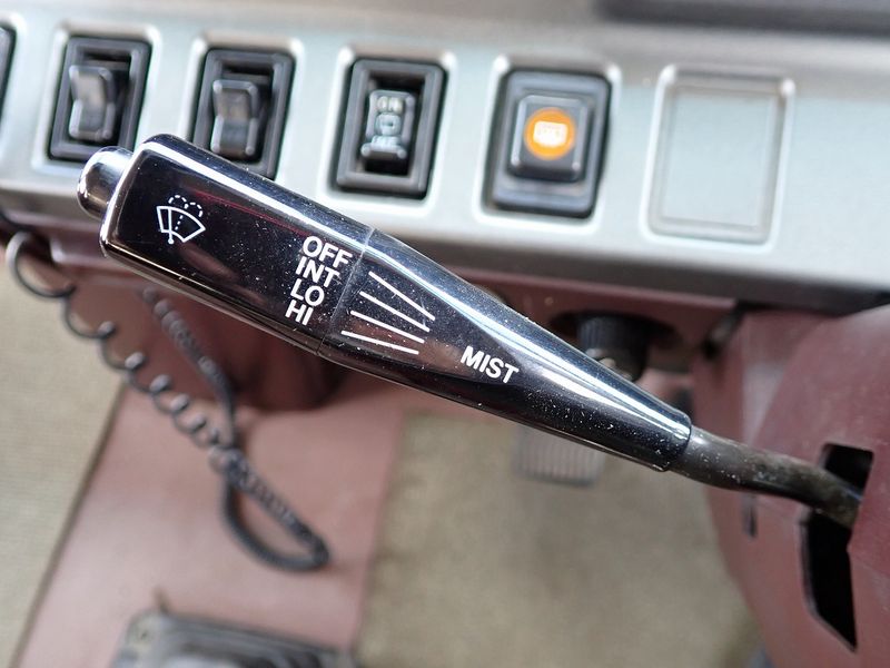 1988 Toyota Coaster P-HB31 (UW-6a98d871501c8)[30]