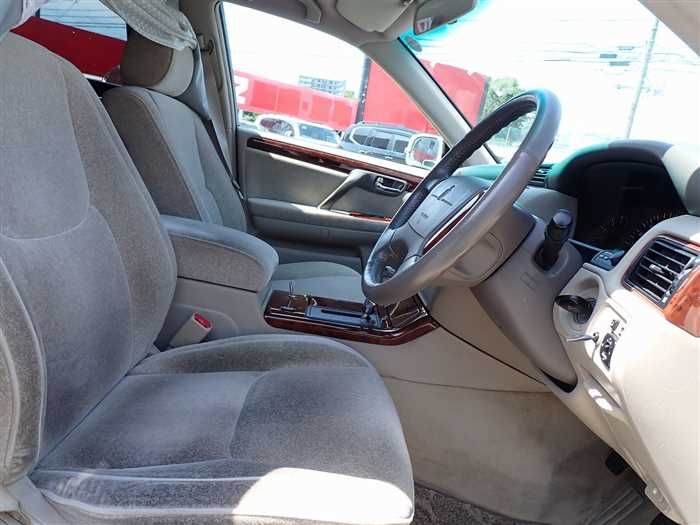 2000 Toyota Crown Estate GH-JZS171W改 (UW-6a98d871c5935)[12]