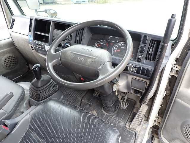 2011 Isuzu Elf SKG-NKR85AN (UW-6a98d872e0959)[21]