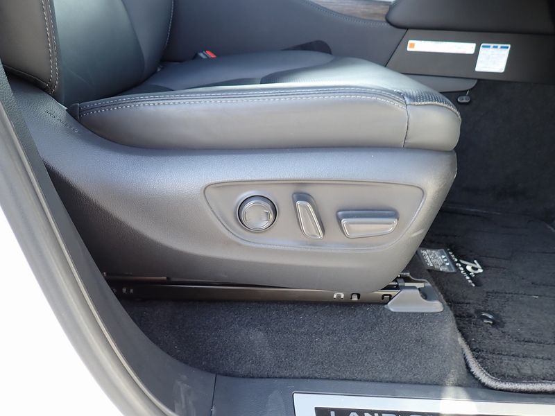 2023 Toyota Land Cruiser 3DA-FJA300W (UW-6a98d8748e529)[26]