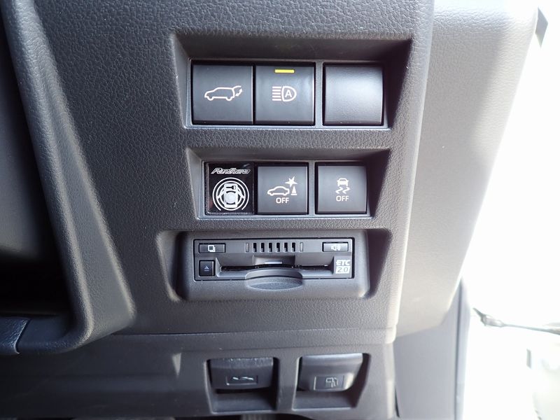 2023 Toyota Land Cruiser 3DA-FJA300W (UW-6a98d8748e529)[31]