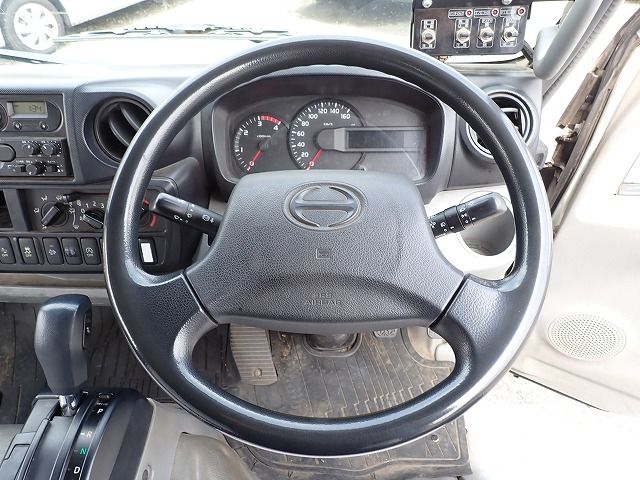2017 Hino DUTRO TPG-XZU600X (UW-6a98d8753db2e)[24]