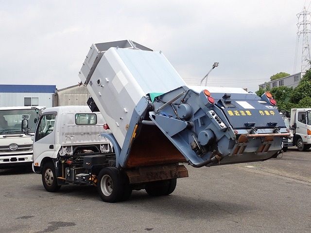 2017 Hino DUTRO TPG-XZU600X (UW-6a98d8753db2e)[2]