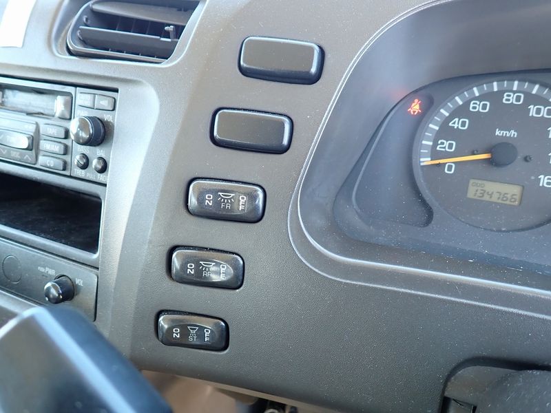 2001 Mitsubishi Rosa KK-BE63CE (UW-6a98d87590f26)[32]