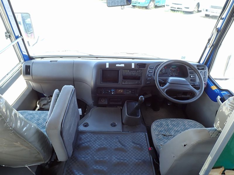 2001 Mitsubishi Rosa KK-BE63CE (UW-6a98d87590f26)[28]