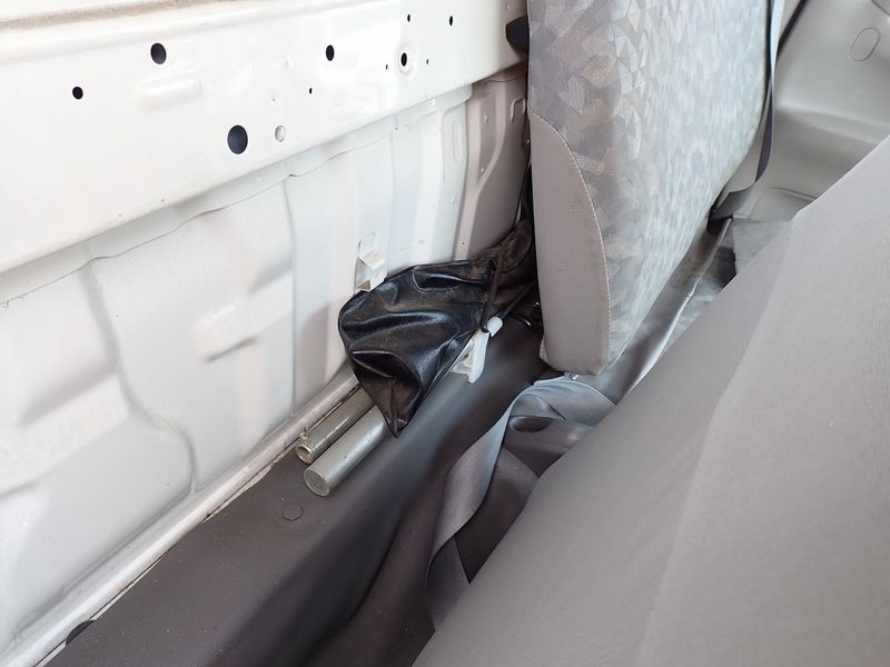 2010 Toyota Dyna Truck BDG-XZU368 (UW-6a98d87734a4f)[25]