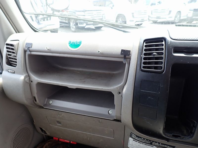 2010 Toyota Dyna Truck BDG-XZU368 (UW-6a98d87734a4f)[32]