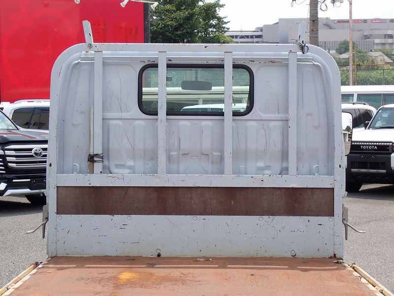 2010 Toyota Dyna Truck BDG-XZU368 (UW-6a98d87734a4f)[12]