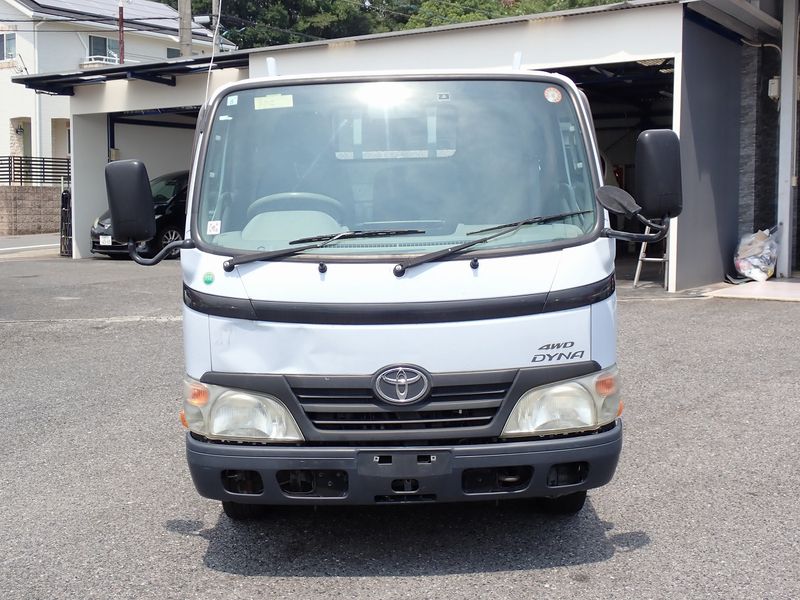 2010 Toyota Dyna Truck BDG-XZU368 (UW-6a98d87734a4f)[1]