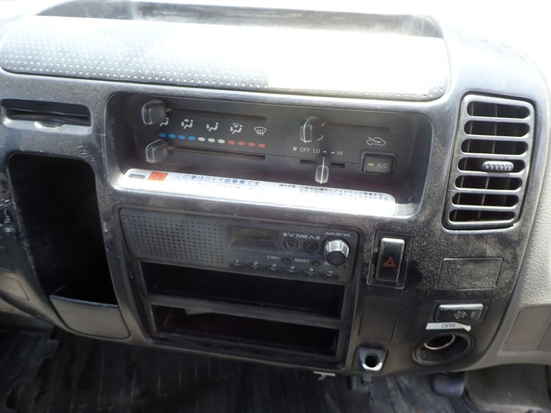 2010 Hino DUTRO BDG-XZU314T (UW-6a98d877d7b63)[20]