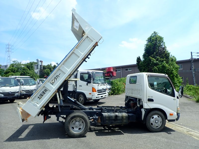 2010 Hino DUTRO BDG-XZU314T (UW-6a98d877d7b63)[5]