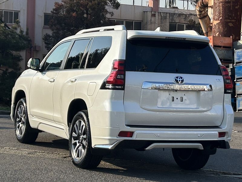 2023 Toyota Land Cruiser Prado 3BA-TRJ150W (UW-6a98d87baaf1d)[2]