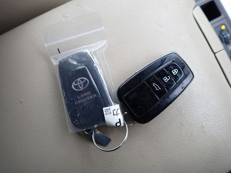 2023 Toyota Land Cruiser Prado 3BA-TRJ150W (UW-6a98d87baaf1d)[34]