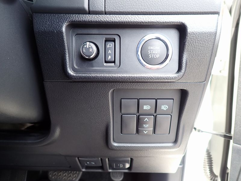 2023 Toyota Land Cruiser Prado 3BA-TRJ150W (UW-6a98d87c110f3)[33]