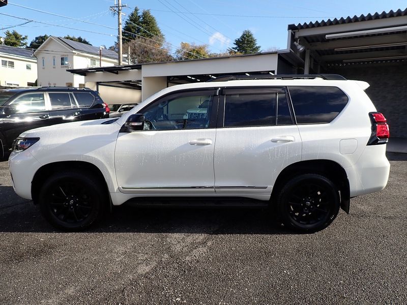 2022 Toyota Land Cruiser Prado 3BA-TRJ150W (UW-6a98d87c91f07)[1]