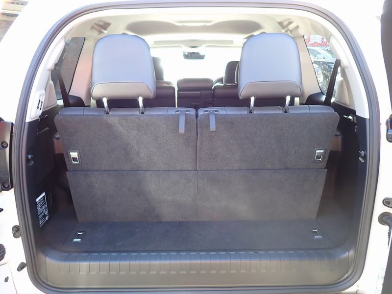 2022 Toyota Land Cruiser Prado 3BA-TRJ150W (UW-6a98d87c91f07)[25]