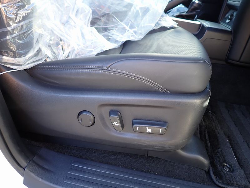 2022 Toyota Land Cruiser Prado 3BA-TRJ150W (UW-6a98d87c91f07)[29]