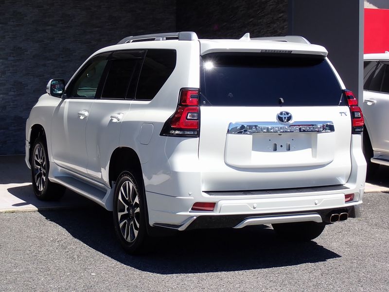 2022 Toyota Land Cruiser Prado 3BA-TRJ150W (UW-6a98d87ea55bf)[2]