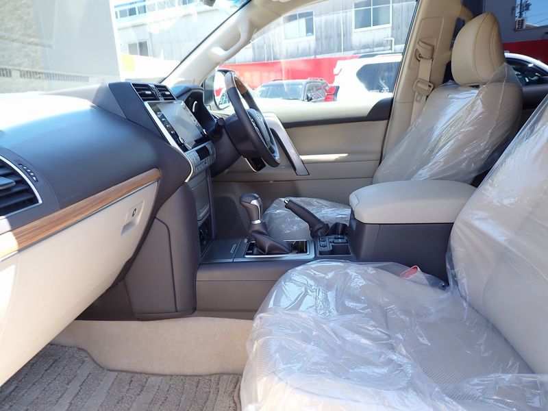 2022 Toyota Land Cruiser Prado 3BA-TRJ150W (UW-6a98d87ea55bf)[22]