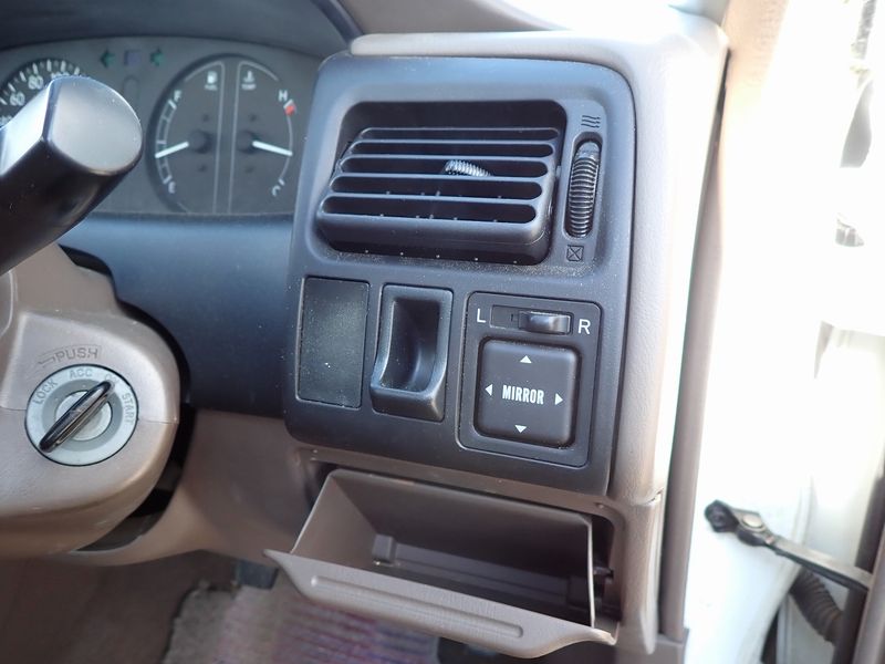 1997 Toyota Corolla E-EE111 (UW-6a98d87ee6491)[27]