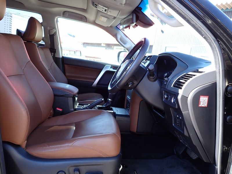 2021 Toyota Land Cruiser Prado 3BA-TRJ150W (UW-6a98d87f3b1d5)[21]