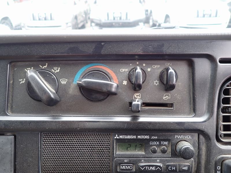 1998 Mitsubishi Canter KC-FE517BD (UW-6a98d8841a73b)[42]