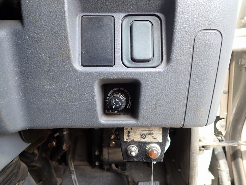 2003 Mitsubishi Canter KK-FE70CB (UW-6a98d885af457)[31]