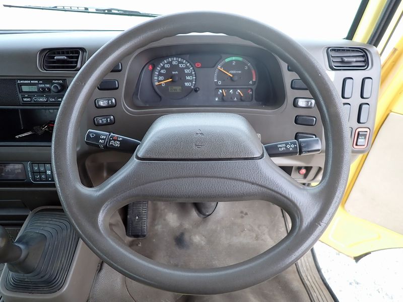 2000 Mitsubishi Rosa KK-BE63CE (UW-6a98d88713c25)[12]