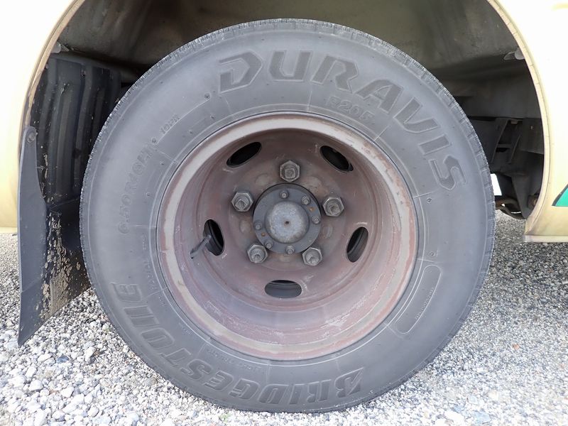 2001 Toyota Coaster KK-HZB40 (UW-6a98d88819a4e)[11]