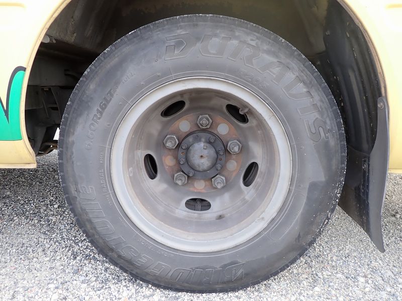 2001 Toyota Coaster KK-HZB40 (UW-6a98d88819a4e)[13]