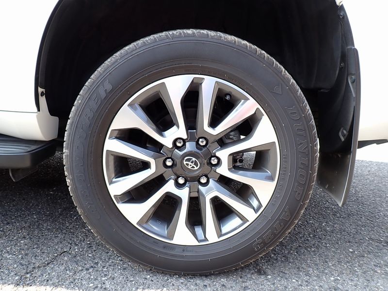 2022 Toyota Land Cruiser Prado 3BA-TRJ150W (UW-6a98d88be7ea5)[10]