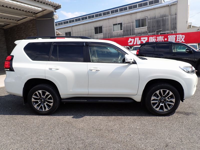2022 Toyota Land Cruiser Prado 3BA-TRJ150W (UW-6a98d88be7ea5)[5]