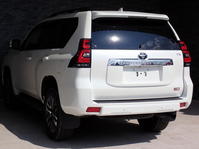 2022 Toyota Land Cruiser Prado 3BA-TRJ150W (UW-6a98d88be7ea5)[2]