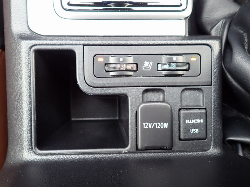 2022 Toyota Land Cruiser Prado 3BA-TRJ150W (UW-6a98d88cd68a3)[36]