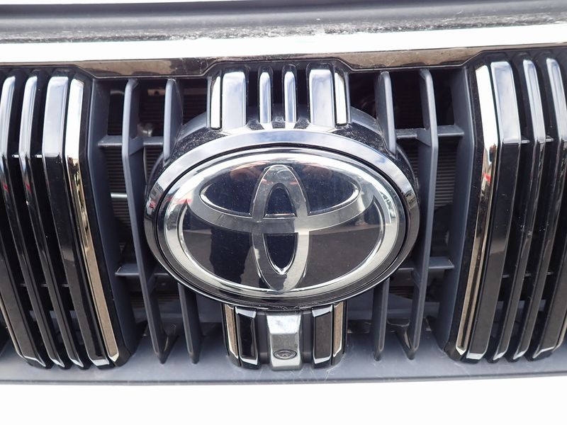 2022 Toyota Land Cruiser Prado 3BA-TRJ150W (UW-6a98d88cd68a3)[44]