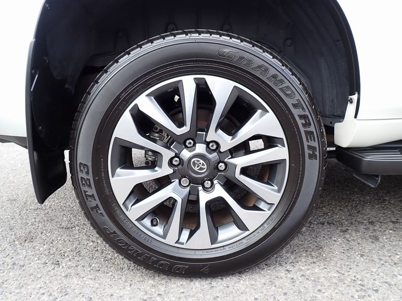 2023 Toyota Land Cruiser Prado 3BA-TRJ150W (UW-6a98d88d8548c)[8]